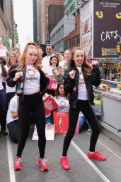 Larsen Thompson & Taylor Hatala - 2016 Global Goals Girls Bus in New York City 9/20/2016