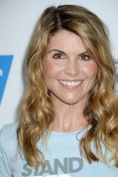 Lori Loughlin – Stand Up To Cancer at Walt Disney Concert Hall in Los Angeles, CA 9/9/2016
