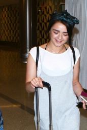 Maisie Williams - Arrives at LAX Airport in Los Angeles 9/17/2016