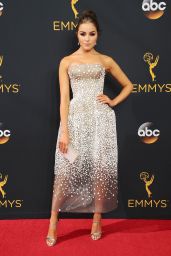 Olivia Culpo – 68th Annual Emmy Awards in Los Angeles 09/18/2016