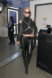 Paris Hilton Chic Outfit - LAX Airport in LA 9/7/2016