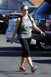 Reese Witherspoon - Leaving the Gym in Brentwood 9/15/2016 