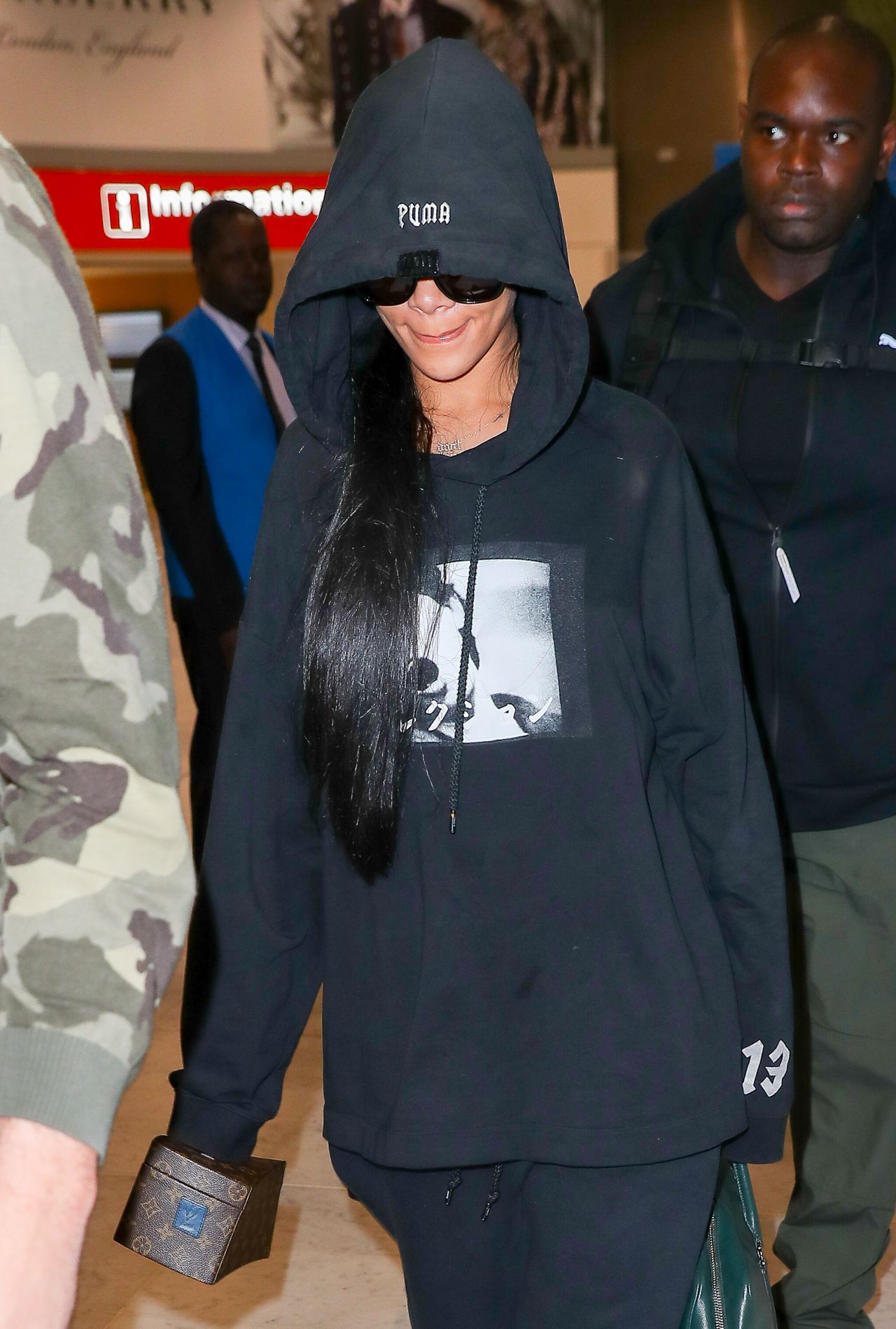 Rihanna at Charles de Gaulle Airport in Paris 9/25/ 2016 • CelebMafia