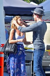 Sarah Hyland - Out for Lunch in Studio City 9/18/2016