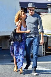 Sarah Hyland - Out for Lunch in Studio City 9/18/2016