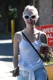 Alessandra Torresani - Out For an Iced Tea on a Sunny Afternoon, Los Angeles 10/10/2016