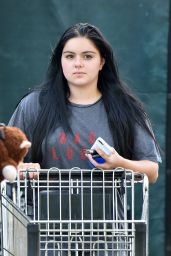 Ariel Winter in Tights - Shopping at Whole Foods in Studio City 10/11/2016