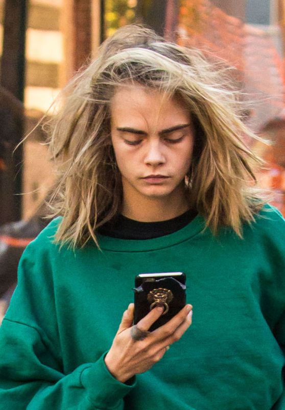 Cara Delevingne Street Style - Out in New York City 10/10/2016 