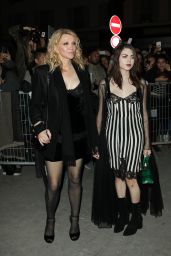 Courtney Love & Francis Bean Cobain at Givenchy Fashion Show in Paris 10/2/2016