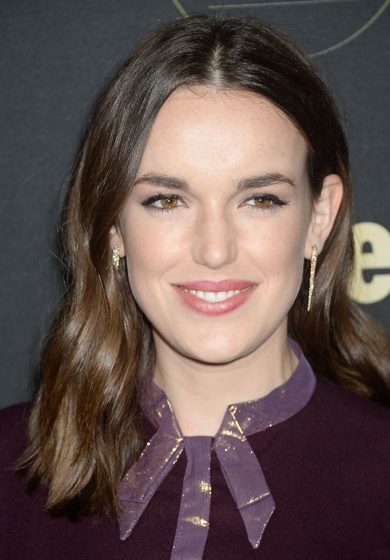 Elizabeth Henstridge – People’s ‘Ones to Watch’ Event in Hollywood 10/13/2016