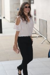 Elizabeth Hurley - Arrives At The BBC Broadcasting House in London 10/6/2016