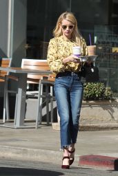 Emma Roberts at the Coffee Bean and Tea Leaf in West Hollywood 10/19/ 2016 