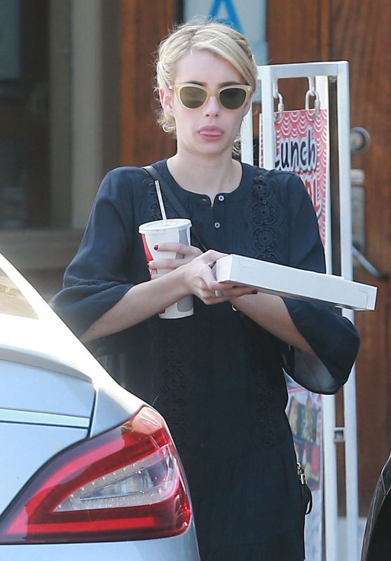 Emma Roberts - Picks Up Some Lunch in Los Angeles 10/4/2016 
