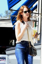 Emma Stone - Stops For Starbucks in Los Angeles, CA 10/25/ 2016