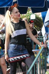Gwen Stefani at Disneyland in Anaheim 10/12/2016