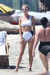 Gwyneth Paltrow in Bikini - Beach in Cabo, Mexico, September 2016
