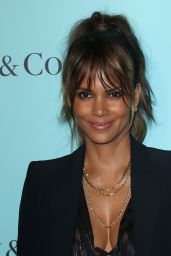 Halle Berry – Tiffany & Co Store Renovation Unveiling in LA 10/13/2016