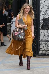 Hilary Duff at 901 Hair Salon in Los Angeles 10/27/ 2016 
