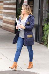 Hilary Duff Casual Outfit - Running Errands For Mattress Shopping, Studio City 10/23/2016