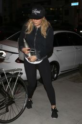 Hilary Duff in Tights - Arrives for a Night Workout at Rise Nation in West Hollywood 10/14/2016