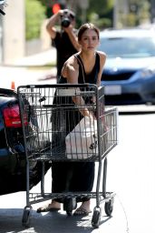 Jessica Alba - Shopping at Bristol Farms in Beverly Hills 10/9/2016 