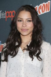 Jessica Parker Kennedy at New York Comic Con 10/7/2016