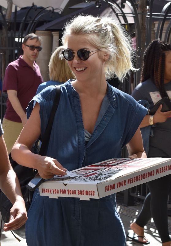 Julianne Hough Street Style - Gets a Pizza in Los Angeles 10/9/ 2016