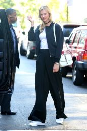 Karlie Kloss Style - Out in New York City 10/11/2016