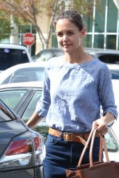Katie Holmes - Out Grocery Shopping in Calabasas 10/28/ 2016