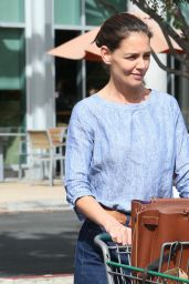 Katie Holmes - Out Grocery Shopping in Calabasas 10/28/ 2016