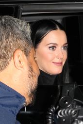 Katy Perry - Does a Obscene Hand Gesture as She Leaves New Club Delilah in West Hollywood