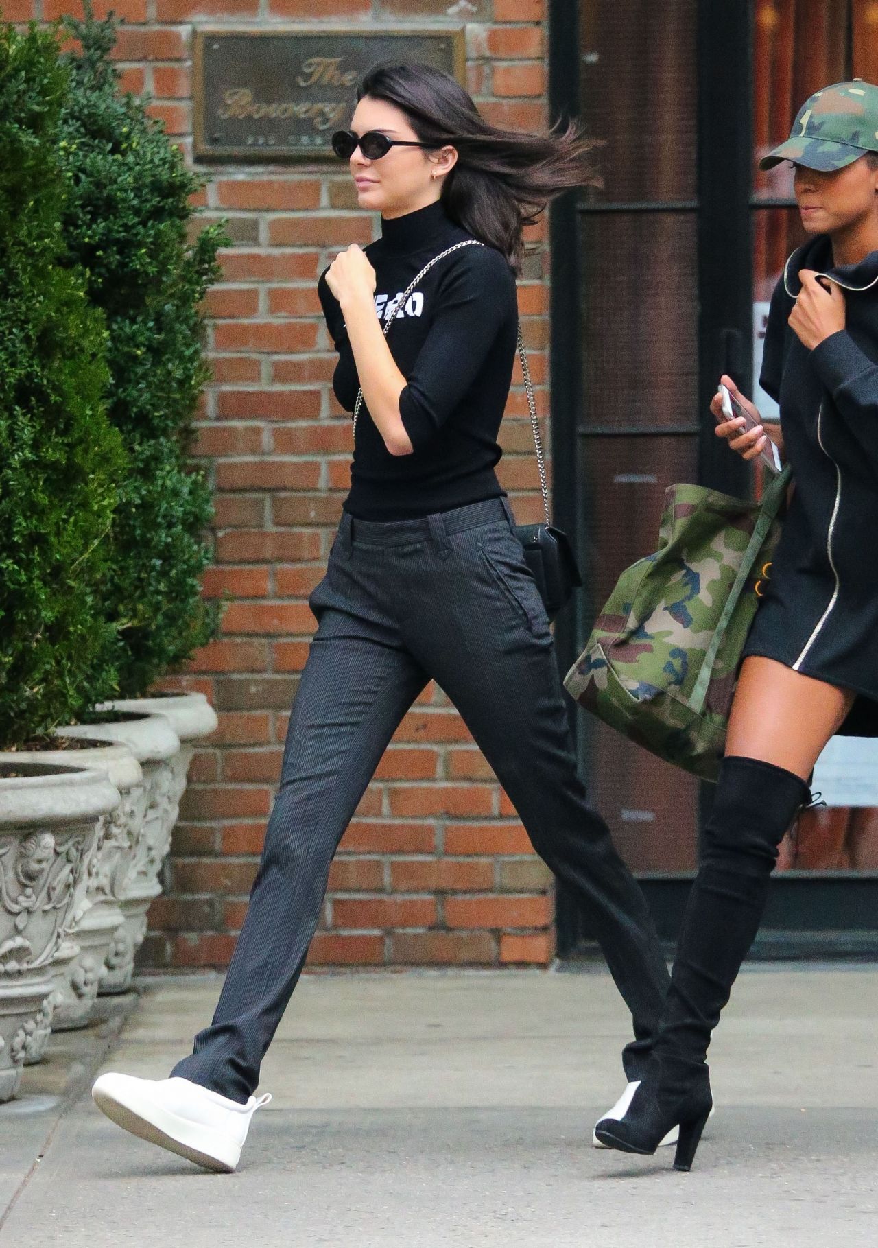 Kendall Jenner Casual Style - Leaving the Bowery Hotel in NYC ...