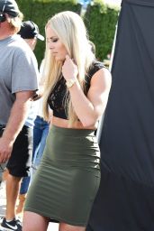 Lindsey Vonn - On Set of Extra in Los Angeles 10/10/2016 