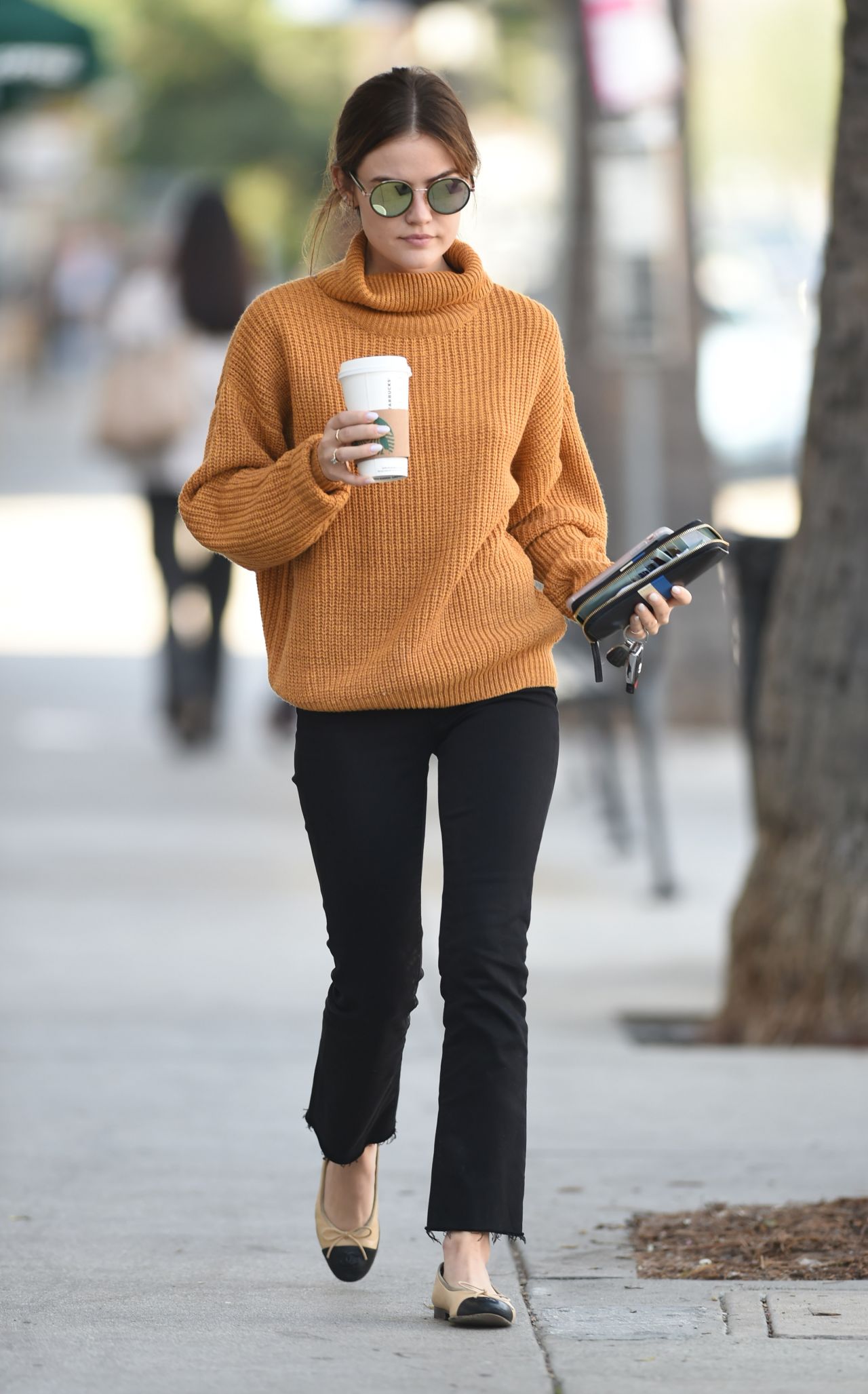 Lucy Hale Street Style - Stops by a Starbucks in LA 10/13/2016