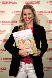 Michelle Hunziker Presents the Book for Children 