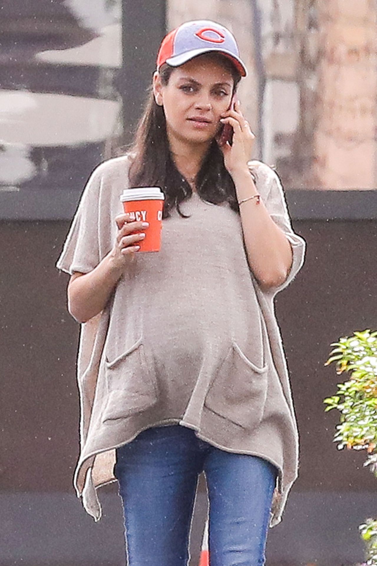 Mila Kunis - Getting Coffee in Los Angeles 10/17/ 2016 • CelebMafia