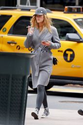 Nina Agdal - Out in Manhattan 10/25/ 2016 