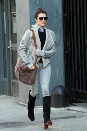 Rachel Weisz - Arrives to Matinee of "Plenty" in New York 30/10/ 2016