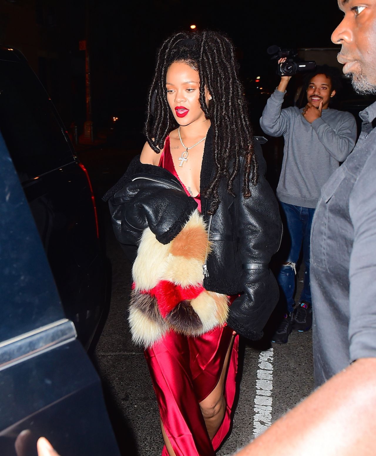 Rihanna Style - Leaving Carbone Italian Restaurant in NYC 10/6/2016 ...