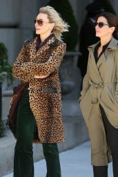 Sandra Bullock & Cate Blanchett - Oceans 8 Filmset in New York City 10/25/ 2016