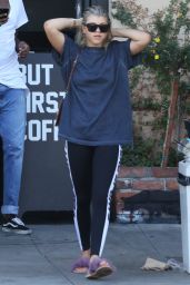 Sofia Richie - Leaves Sev Laser Hair Removal in Melrose Place in Los Angeles 10/8/2016