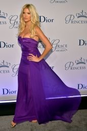 Victoria Silvstedt - Princess Grace Awards Gala in NYC, October 2016
