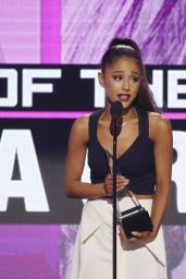 Ariana Grande – 2016 American Music Awards in Los Angeles