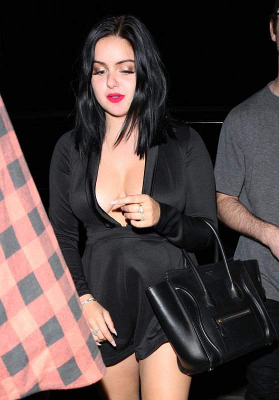 Ariel Winter at the Delilah Club in Los Angeles 11/26/ 2016 