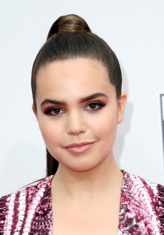 Bailee Madison - 2016 American Music Awards in Los Angeles