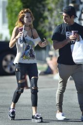 Bella Thorne Street Style - Picking up Lunch in Los Angeles 11/02/2016 
