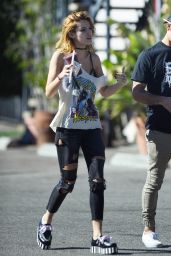 Bella Thorne Street Style - Picking up Lunch in Los Angeles 11/02/2016 