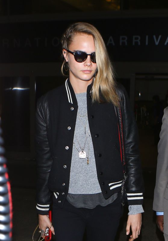 Cara Delevingne at LAX Airport 11/12/2016 