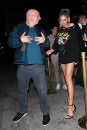 Charlotte McKinney Night Out - Outside Delilah Club With Jeff Ross in West Hollywood, November 2016