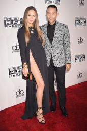 Chrissy Teigen – 2016 American Music Awards in Los Angeles